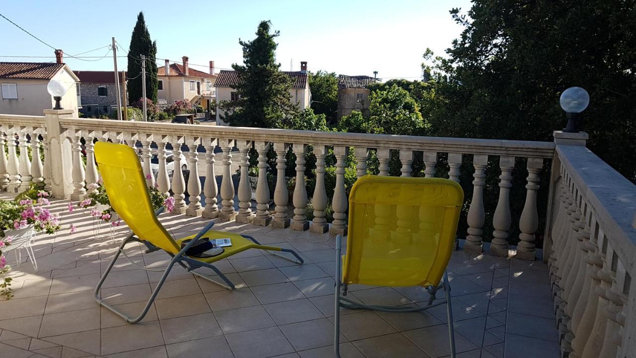 Apartmani Diva Malinska Exterior foto