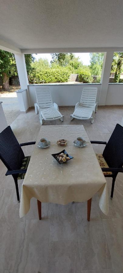 Apartmani Diva Malinska Exterior foto