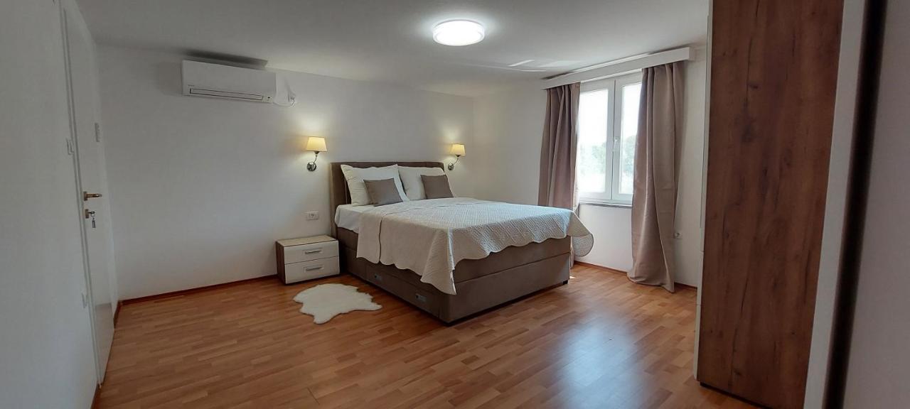 Apartmani Diva Malinska Exterior foto